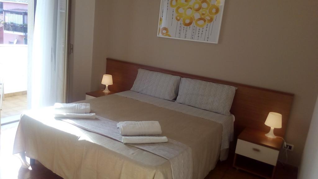 B&B Mimosa Джардіні-Наксос Екстер'єр фото